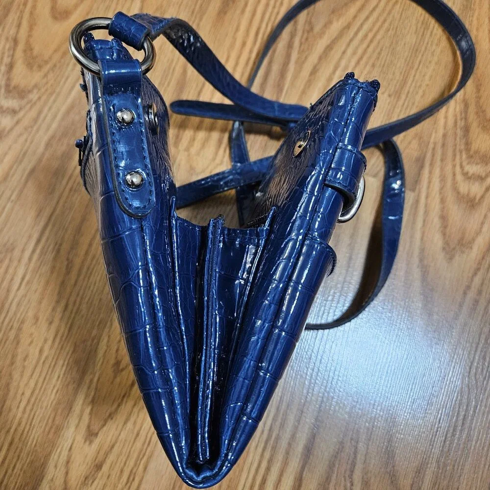Liz Claiborne ‘Snap To It’ Crossbody Embossed Croc Faux Leather Bag - Picture 4 of 16